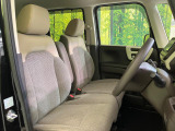 運転席シート廻りは使用感も少なく、良好な状態となっています。丁寧に使われていたことがよくわかりますね。