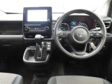 ぜひ展示車の運転席に座ってみてください。