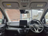 運転席周りの視界もよくハンドルも軽い取り回しなのですごく運転がしやすい車です。