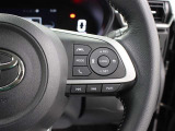走行中に先行車の様子を検知しながら、設定した車速の範囲内で先行車との距離のキープを支援する「全車速追従機能付アダプティブクルーズコントロール」を装備しています。