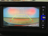 バックカメラを装備!運転席から見えにくい部分をナビの画面に映して、安全に操作が出来ます♪