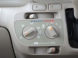 車内を快適にするエアコンも装備♪