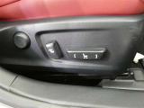 運転席パワーシート搭載。微妙な調整が手軽にでき、ピッタリのポジションで運転することが可能です。