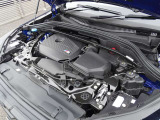BMWを熟知したメカニックによる100項目の点検・整備を行います。不具合箇所、交換時期に達している部品に関しましては、全て当社負担で交換してからのご納車となります。