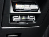 ETC車載器搭載です。スマートICも増えてきており、必須装備といって良い便利装備です。