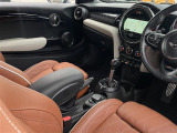 ◆LIBERALAは、輸入車選びの新たなスタイルを提案するインポート・セレクト・ブランドです。オーナー様となる方がクルマから直接感じる感性を第一にした、最良の一台との出会いをコーディネートいたします。