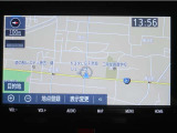 直感的に操作出来るナビゲーションを搭載。ルート案内が分かりやすく、運転中のストレスを軽減します。目的地までスムーズに導いてくれる、実用性の高い装備です。