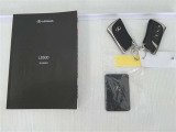 スマートキーは、2個あります。ドアロックもエンジンの始動もキーを取り出す必要は、ありません
