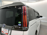 LEDテールライトです。省電力、高輝度のLEDは明るく照らすので夜間運転時の視認性を高めます。スタイリッシュな見た目で細かいところもこだわりたいあなたに!