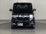 LEDヘッドライトを装備しています。LEDヘッドライトはとても明るく、雨の日や夜間走行も安全・安心です。