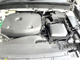 ご納車前に、店舗に併設された整備工場にて点検整備を行います。ボルボ車を熟知したテクニシャンが、ディーラーならではの安心感をご提供致します。