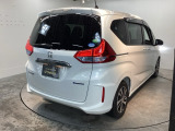 スライドドアなら狭い駐車場でもドアをぶつける心配がありません。ステップが低く乗り降りもしやすいです。