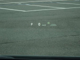カラーヘッドアップディスプレイ付き。少ない視線移動で情報を確認できるので、運転の疲労軽減に繋がりますよ♪