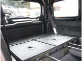 お車選びをお楽しみ頂けるよう、在庫車の展示スペースを十分に確保しております。