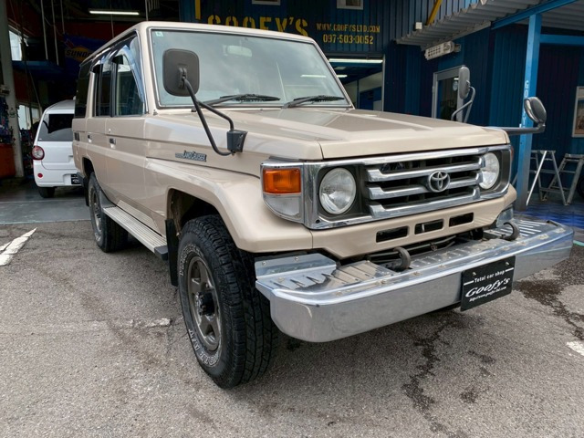 ランドクルーザー70 4.2 LX ディーゼル 4WD