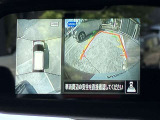 【アラウンドビューモニター】はまるで上から見ているような視点で周囲を確認できます!駐車が苦手な方でも安心して駐車できますね♪