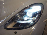 LEDヘッドライト、ポルシェ ダイナミック ライト システム(PDLS)を含む