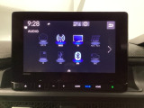 ホンダギャザーズメモリーナビ、フルセグ、DVD、CD再生にbluetoothのオーディオ機能が充実しています。
