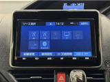 Bluetooth対応、CD/DVD再生機能付き。お好きな音楽を聴きながらのドライブは楽しいですよね〜♪