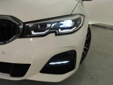 安心のBMW認定中古車は100項目の箇所を徹底的にチェック致します。機械的な箇所や電気系、コンピューターなどをご納車前に点検し、交換基準に達した部品は全て新品に修理返品した後にご納車致します。