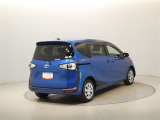 ご覧の車両以外にも多数のU-CARを展示販売しております。