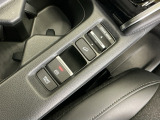 パーキングブレーキはスマートな電子制御式と合わせて渋滞時等にブレーキペダルから足を離しても停車状態を保持してくれるオートブレーキホールド機能で運転が楽になります。スタートはアクセルペダルを踏むだけ