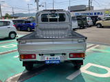 後ろから