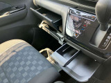 使いやすい場所に豊富な収納スペース!収納が多いと便利ですよね♪
