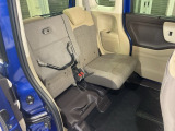 後席をはね上げれば、「もうひとつの荷室」が生まれます。