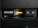 ◆ETC2.0◆進化したドライブ体験。料金収受システムだけだったETCが生まれ変わって、高速道路を賢く使うETC2.0に進化しました。多彩な情報サービスが便利で快適なドライブ体験を提供します。