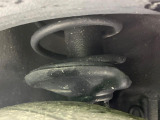 お車を安心してお乗りいただく為には、足回りの定期点検が欠かせません。サービスサポート(有償保証)では無料点検もご提供しており、安心のカーライフをお過ごしいただけるサポート体制が整っています。