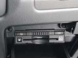 広がる運転支援サービスETC2.0搭載。全国の高速道路に設置されたITSスポットと双方向通信を図り、広域な道路交通情報や安全運転をサポートする情報を得て、音声やナビ画面上にタイムリーにお知らせします。
