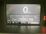 メーターやシフトレバー、スイッチ位置など運転席回りの配置はしっくりいきたいものですね!まずは座ってチェックしてみてください♪