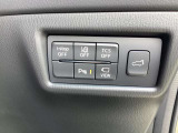 環境と燃費に優しいアイストップに安全な走行をサポートする横滑り防止機能・BSM・などなど装備充実!安全なドライブをサポートします!