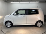後席プライバシーガラス仕様! 車内が見えにくい設計です。