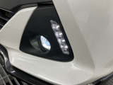 暗闇でも前方をくっきりと照らしてくれるライトです。夜の運転でも安心ですね。