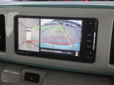 バックカメラと障害物センサーで駐車支援もばっちりです。
