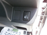 荷台作業灯を手元で操作できて便利です。