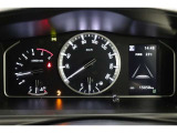 マルチインフォメーションディスプレイ付きのメーターです!エコ運転へ導く多彩な情報を表示してくれます。