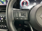 【ステアリングスイッチ】運転中に前方から目線をそらすことなくオーディオ等の操作が可能な便利機能!安心&快適なドライブを演出してくれます。