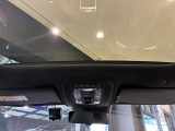 車両は屋内展示しておりますので天候に関係なくごゆっくりコンディションご確認頂けます。車両を倉庫へ保管している場合が御座いますのでご来店前に在庫確認頂けると幸いです。TEL072-784-8800