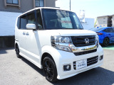 是非一度ご来店ください☆お車でお越しの方☆名神高速 京都南インター第2出口より国道一号線を大阪方面へ5分(2.5Km)南西角です。ラウンドワン伏見のななめ向かいでU-Selectの白の看板が目印です
