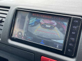 【サイド・バックカメラ】ナビ画面に映し出すことによって、狭い場所での駐車も簡単に!