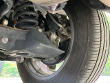 お車を安心してお乗りいただく為には、足回りの定期点検が欠かせません。サービスサポート(有償保証)では無料点検もご提供しており、安心のカーライフをお過ごしいただけるサポート体制が整っています。