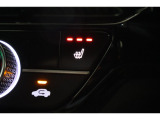 シートヒーター装備付き車!!座席に埋め込まれた電熱線によりシートを暖めることが出来る装備で、温められたシートは、寒い冬には最適です!!