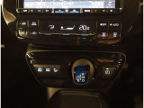 ネットでお車をお探しの方でも、お車の状態が一目で分かりやすい。トヨタ検査員による品質評価表つきで車両の状態詳細を明記致しておりますのでお気軽にお尋ね下さい。