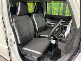 運転席シート廻りは使用感も少なく、良好な状態となっています。丁寧に使われていたことがよくわかりますね。