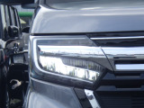 ★LEDヘッドライト搭載★ 白っぽく光る明るく省電力なLEDライト!先進的な白い輝きでフロントフェースを引き締めます☆