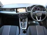 A1スポーツバック 25 TFSI アドバンスド 