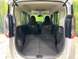 普段のお買い物や通勤、送迎等に十分な荷室スペースを確保しております。セカンドシートを倒すと、大きな荷物の積載も可能です♪
